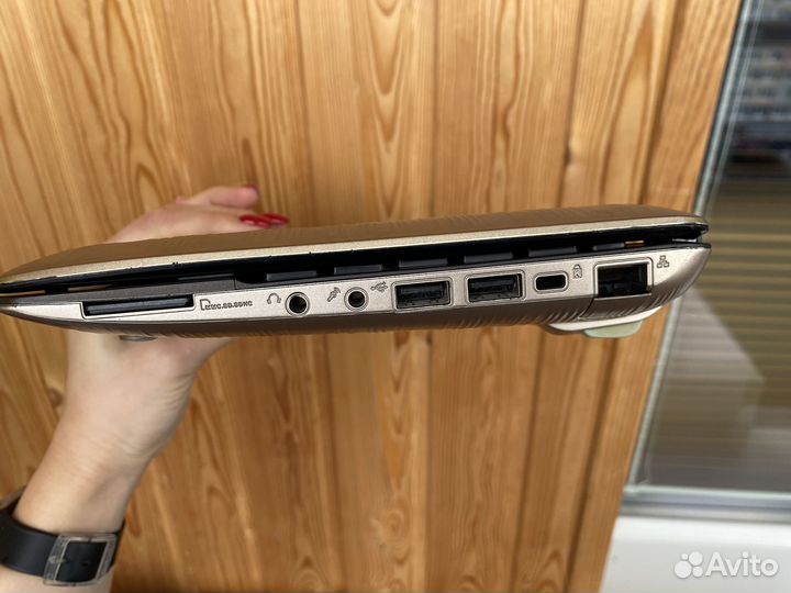 Нетбук asus eee pc 1015PW seashell series