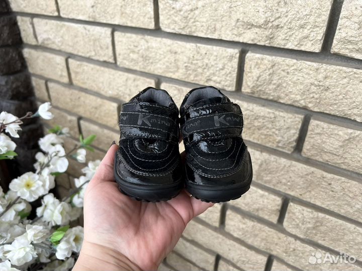 Кроссовки детские 20
