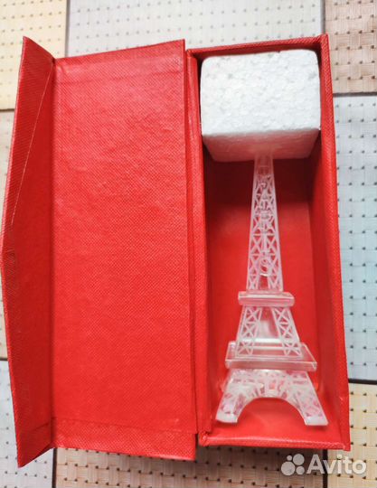 Сувенир Эйфелева башня