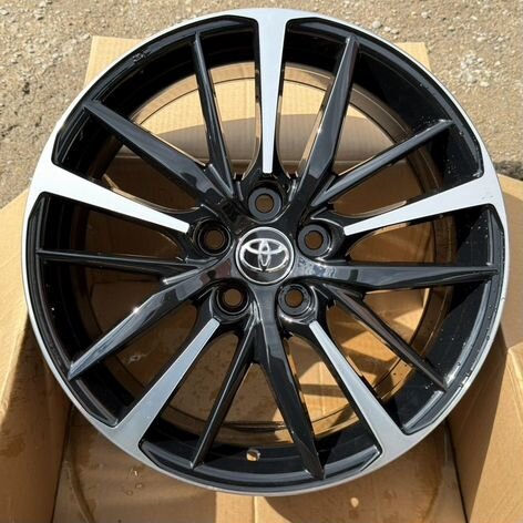 Литые диски Sakura Wheels 181 8×R18 5×114.3