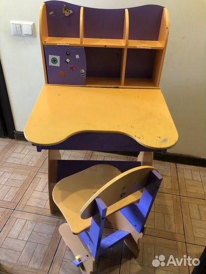 Стол со стулом для дошкольников и первоклашек