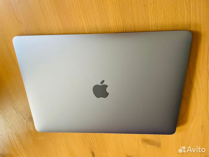 Macbook air retina 13 inch 2019