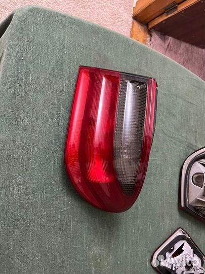 Правый Фанарь задний меседес w210 ориг