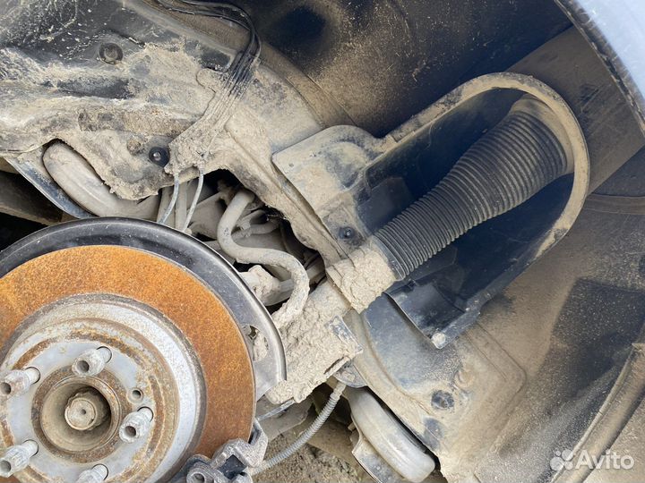 Гидростойка на Mercedes W221 4matic