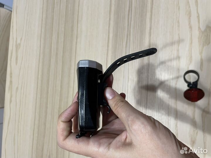 Велосипедный фонарь