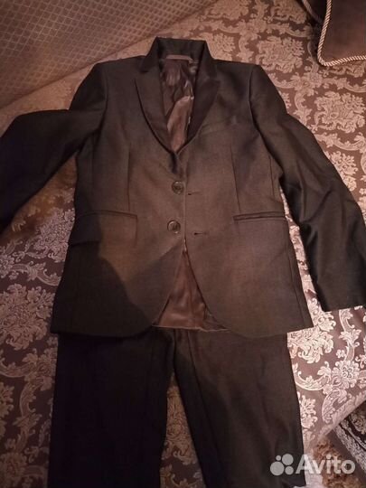 Школьный костюм