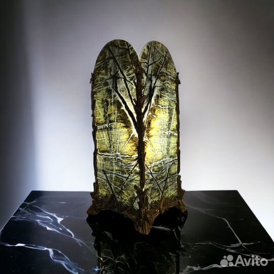 Бронзовая лампа авторской работы со змеевиком