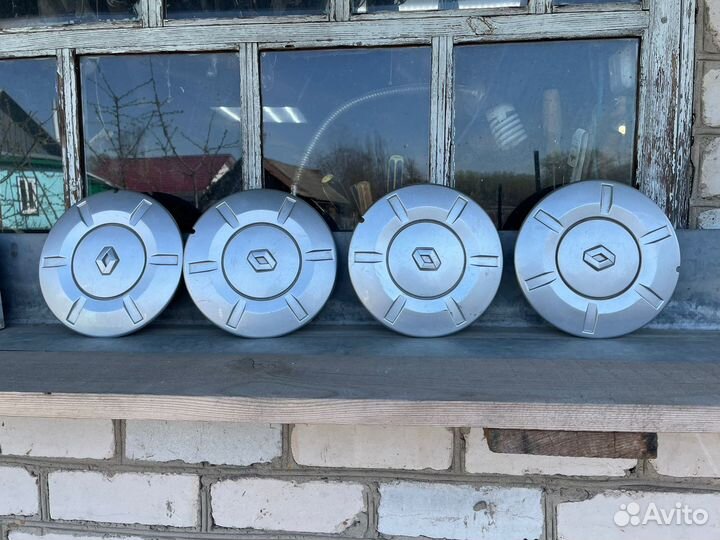 Колпаки на renault logan