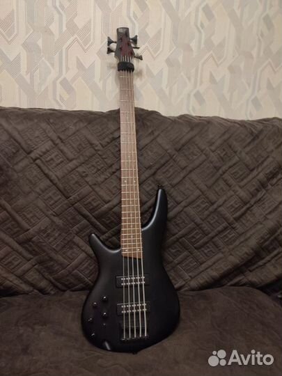 Бас гитара 5 струн ibanez