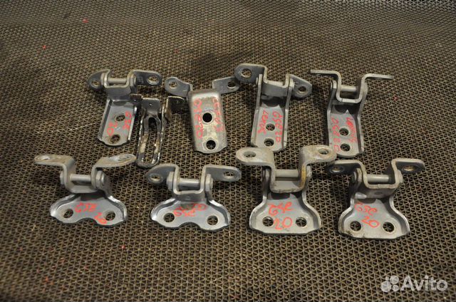 Петли двери Lexus IS250 GSE20