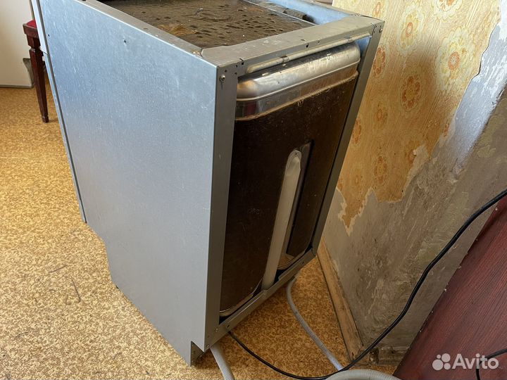 Посудомойка Ariston 45см, отлично моет