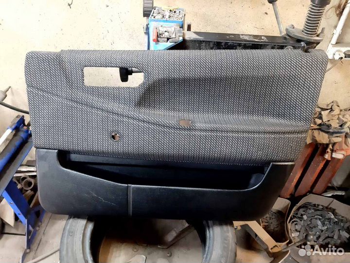 Обшивки дверные карты Volkswagen Passat B3