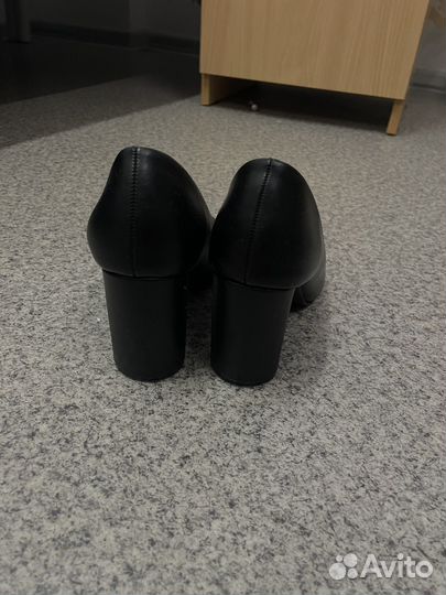 Туфли женские 37 размер