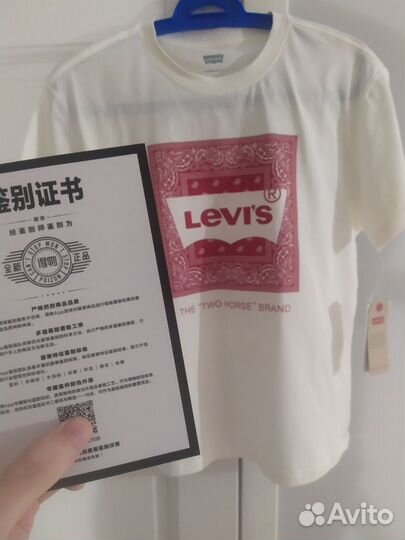 Новая детская футболка Levi's