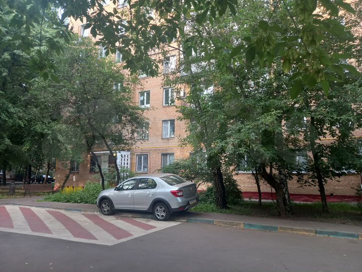 Комната 16 м² в 2-к., 1/9 эт.