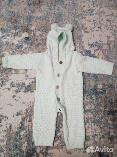 Детский вязаный комбинезон