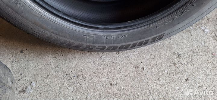 Bridgestone Dueler H/L 235/55 R20