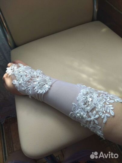 Перчатки свадебные