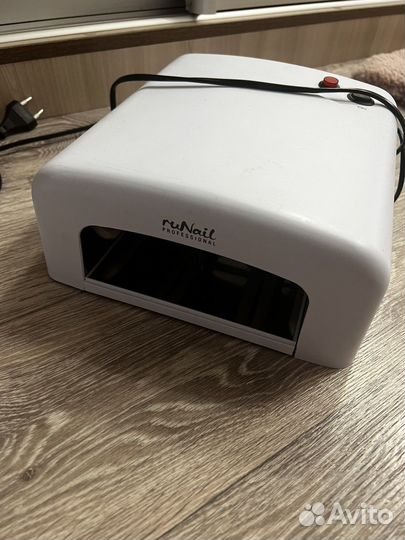 Лампа для ногтей