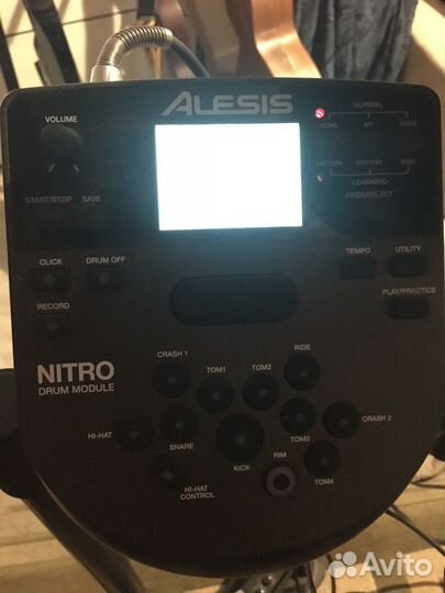 Электронные ударные alesis nitro mash KIT + комбик