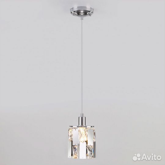 Люстра подвесная на кухню модерн