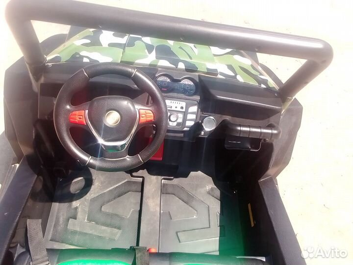 Детский электромобиль