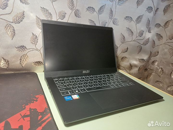 Игровой ноутбук msi modern 14 C12M-230