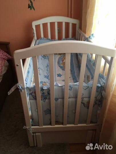 Кровать-маятник