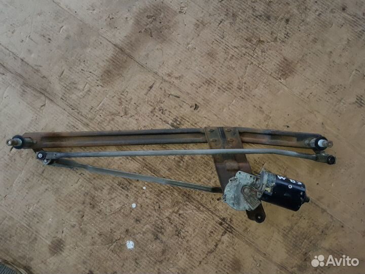 Трпеция стеклооч.перед. Фольксваген Пассат Б3