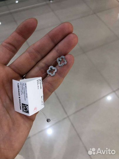 Серебряные серьги новые