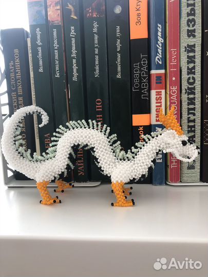 Фигурка из бисера Китайский дракон