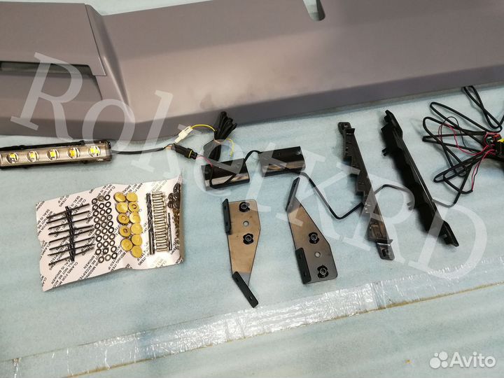 Спойлер Mercedes G-Class Стиль AMG