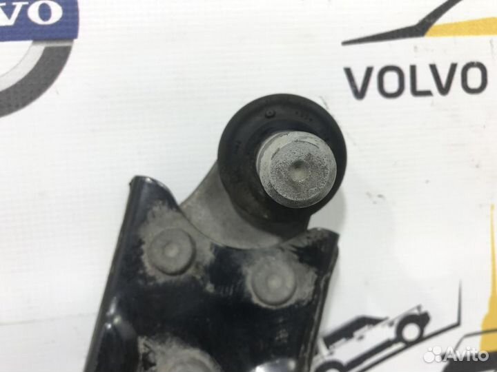 Рычаг передний левый Volvo V40 I Cross Country