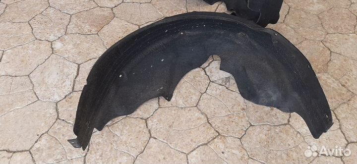 Подкрылок задний BMW 3-Series E90