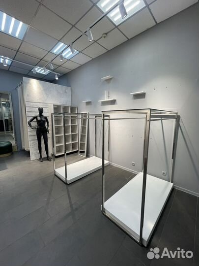 Вешалка напольная для одежды