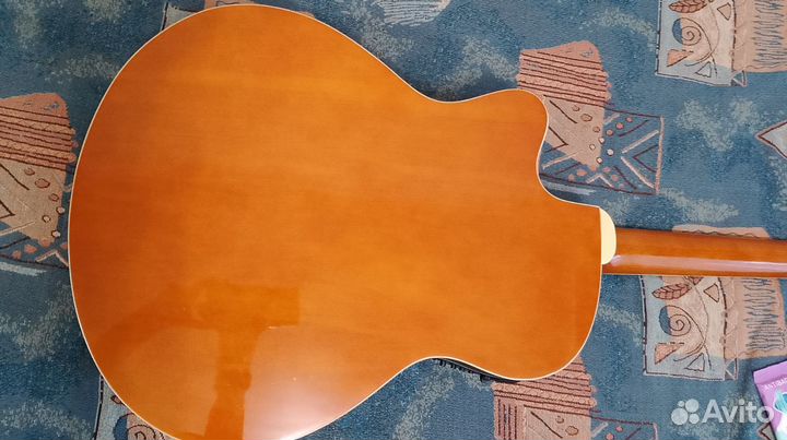 Электроакустическая гитара