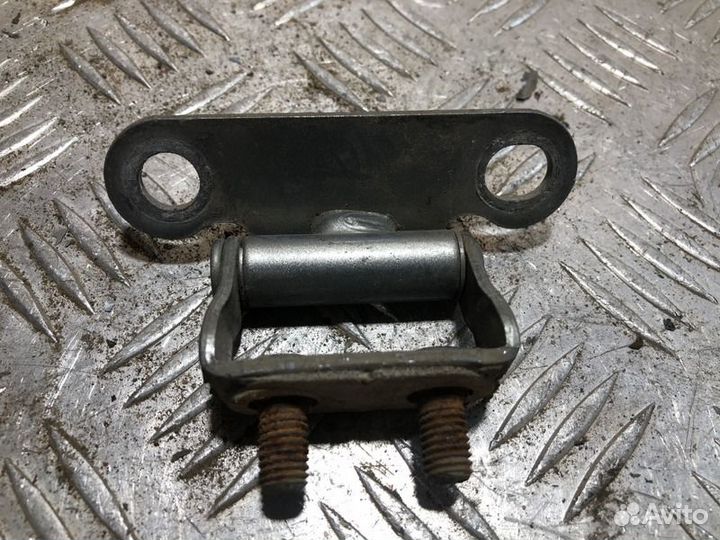 Петля багажника левая Lexus Rx 1998 2003