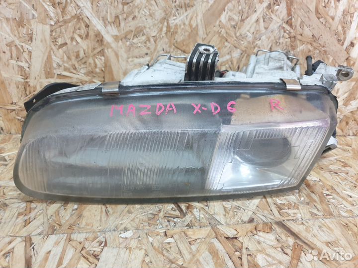 Фара Mazda Xedos-6 1992-1999