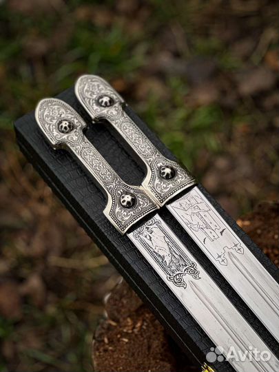 Нож на подарок