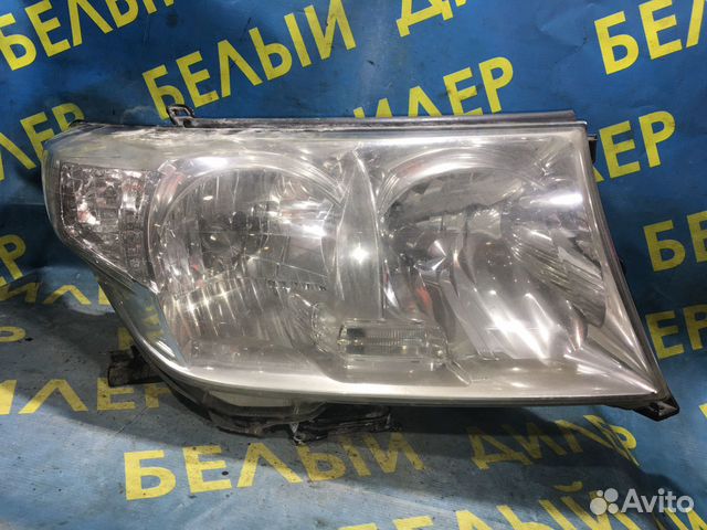 Правая ксеноновая фара Toyota Land Cruiser 200