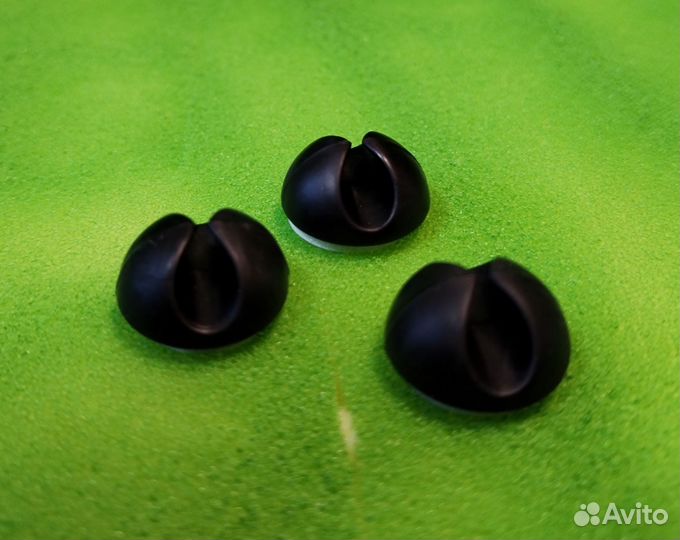 Держатель компьютерных проводов