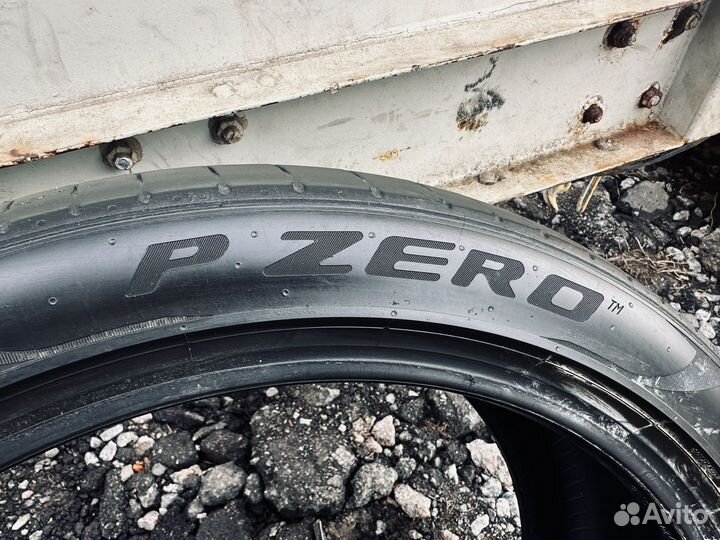 Pirelli P Zero 245/40 R20 и 275/35 R20 102Y