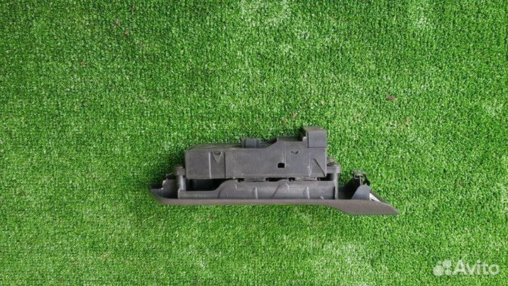 Блок управления стеклоподъемниками Nissan Primera