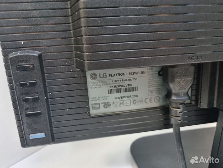 Мониторы LG Flatron L192WS