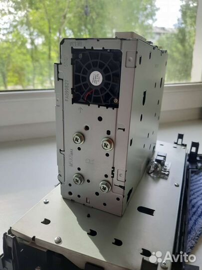 Штатное гу на Camry 50