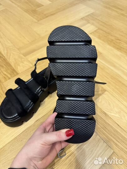 Босоножки женские 37 размер