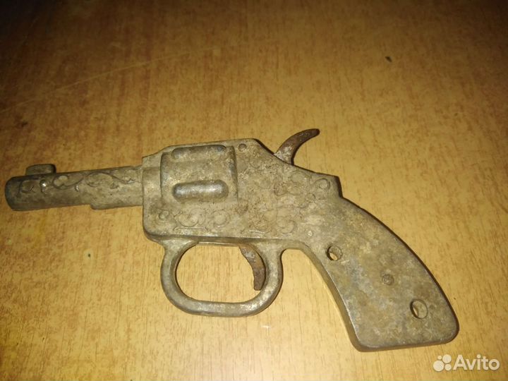 Детский железный пистолет СССР