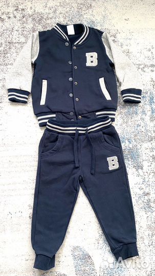 Спортивный костюм