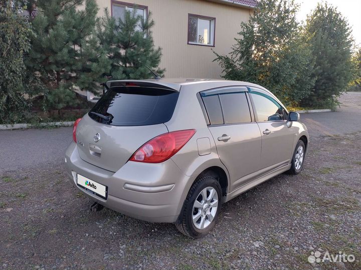 Nissan Tiida, 2011