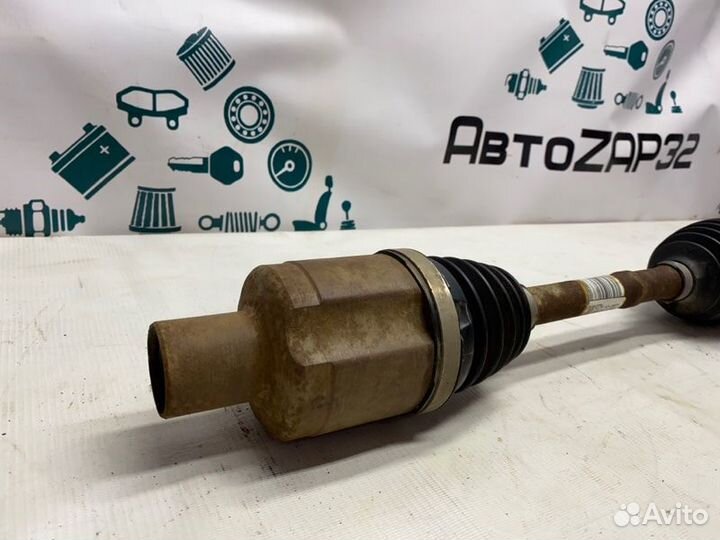 Привод передний правый Renault Duster K4MA606 2014